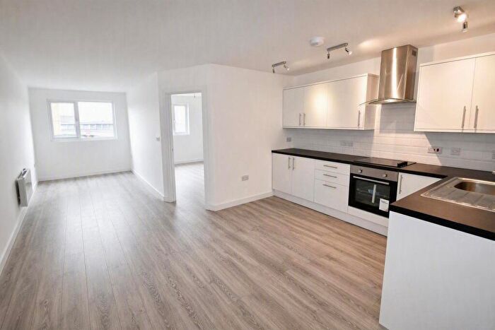 1 Bedroom Flat To Rent In Gladys Avenue, Portsmouth, Hampshire, PO2