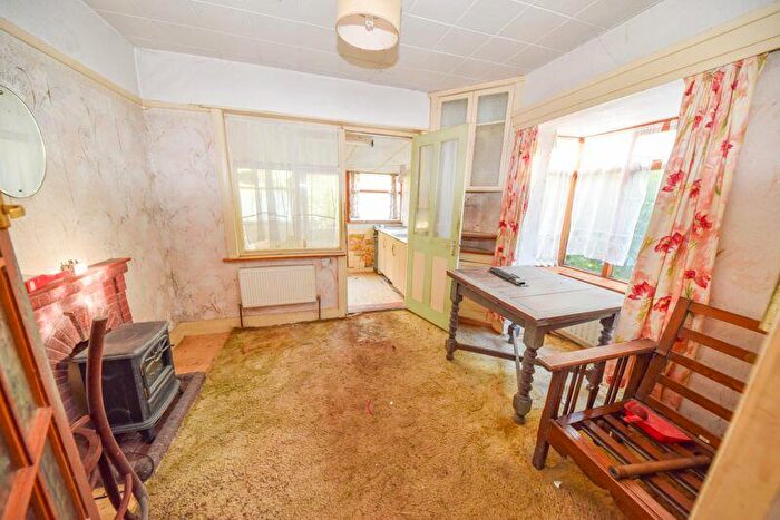 2 Bedroom Semi-Detached Bungalow For Sale In Fir Copse Road, Purbrook, PO7