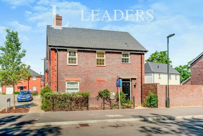 3 Bedroom Semi-Detached House To Rent In Somerley Drive, Forgewood, RH10