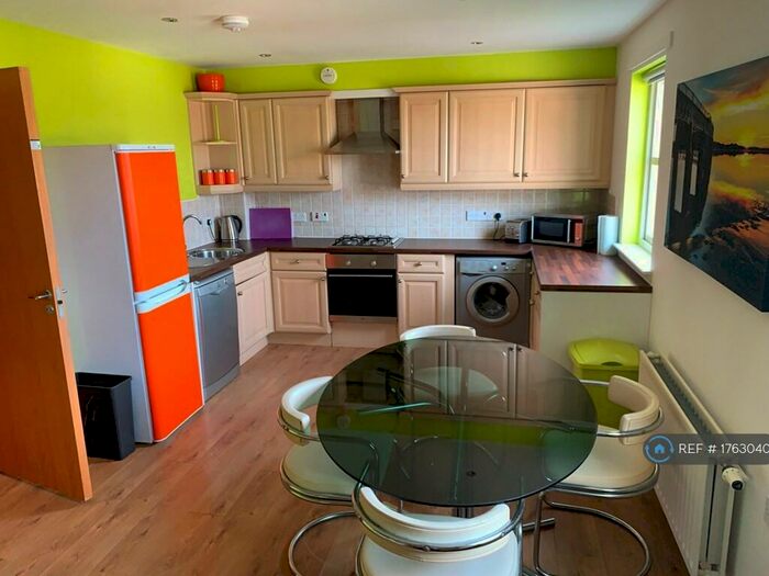 3 Bedroom Flat To Rent In Regent Walk, Aberdeen, AB24