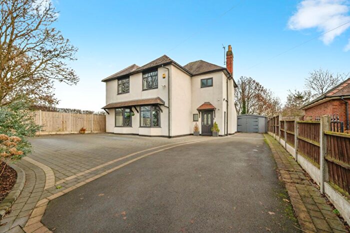 4 Bedroom Detached House For Sale In Hockley Road, Tamworth, B77