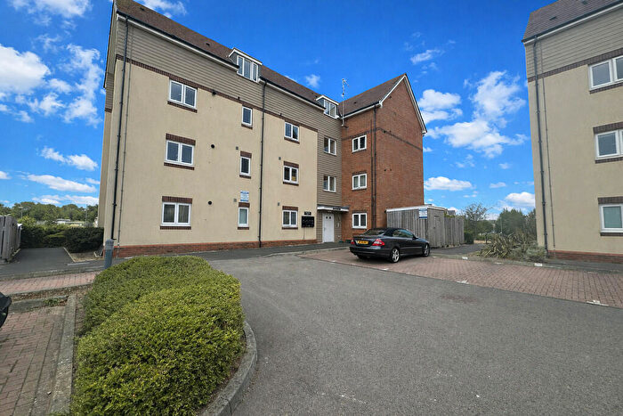 2 Bedroom Flat For Sale In Weinstock Court, Tainter Close, Rugby, CV21