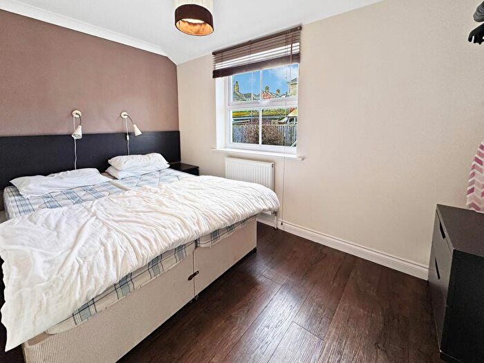 2 Bedroom Apartment To Rent In Consort Road, Cowes, PO31