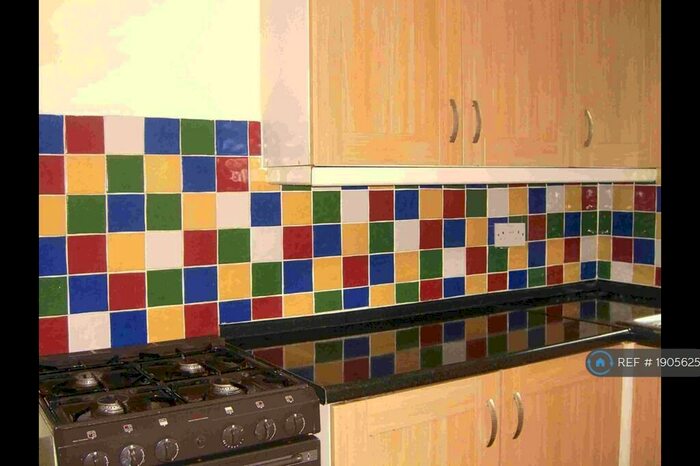 2 Bedroom End Of Terrace House To Rent In St. Johns Road, Doncaster, DN4