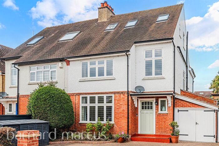 5 Bedroom Semi-detached House For Sale In St. Leonards Road, Thames Ditton, KT7