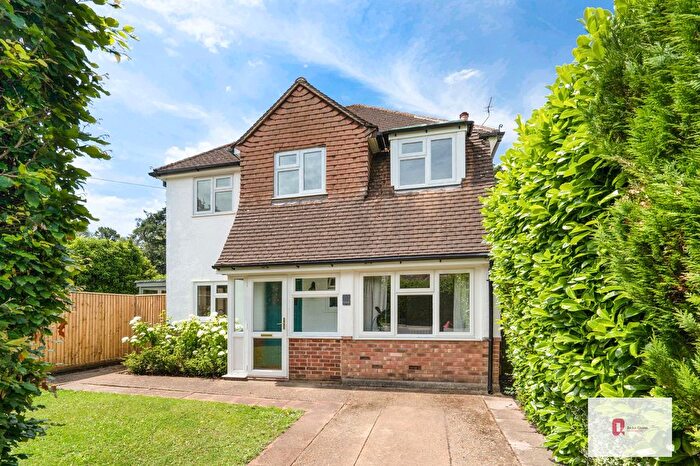 3 Bedroom Detached House For Sale In The Lorne, Great Bookham, KT23