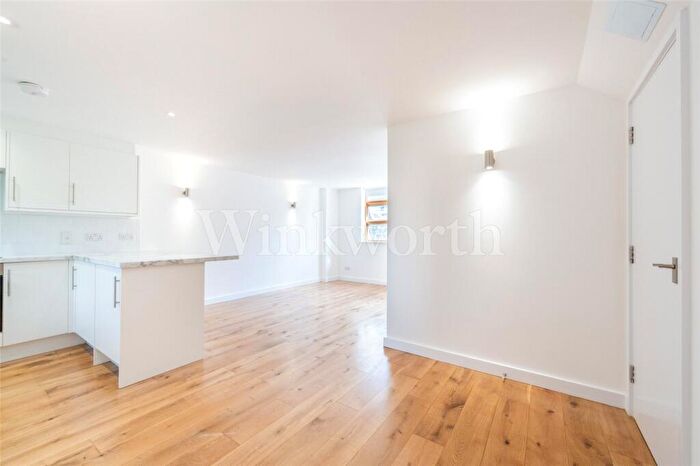 1 Bedroom Apartment To Rent In Accommodation Road, London, NW11