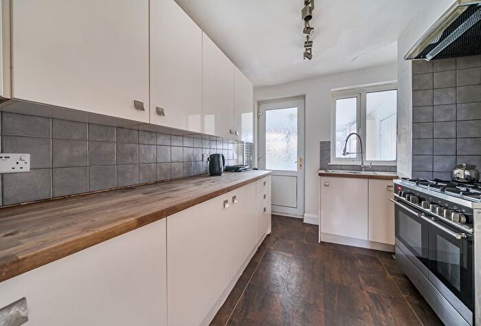 3 Bedroom End Terrace House For Sale In Chevening Road, Chipstead, Sevenoaks, Kent, TN13