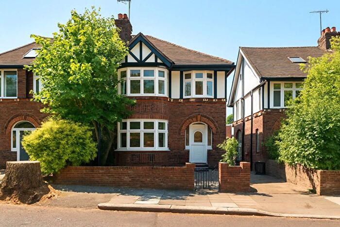 3 Bedroom Semi Detached House To Rent In Brunswick Road, London, W5