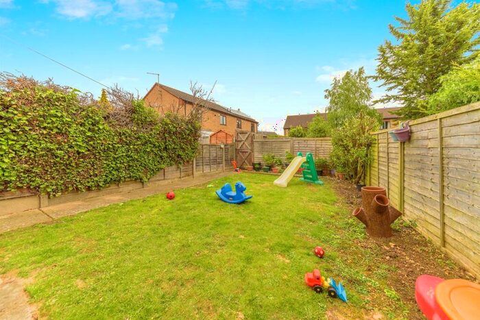 2 Bedroom Terraced House For Sale In Blackthorn, Stamford, PE9