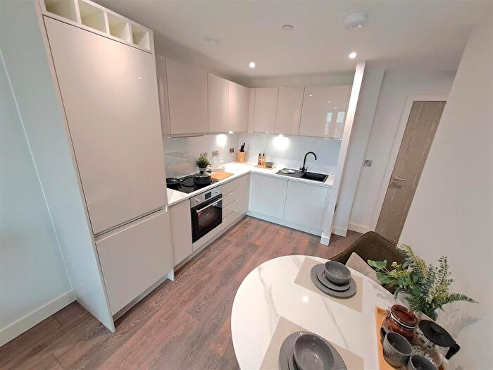 1 Bedroom Flat To Rent In West Waterloo Place, Triskelion Way, Liverpool, L3