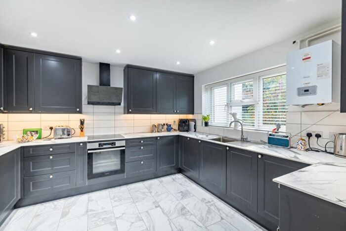 3 Bedroom Terraced House For Sale In Holmbush Close, Haywards Heath, RH16