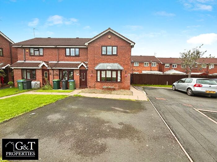 2 Bedroom End Of Terrace House To Rent In Willetts Way, Cradley Heath, B64