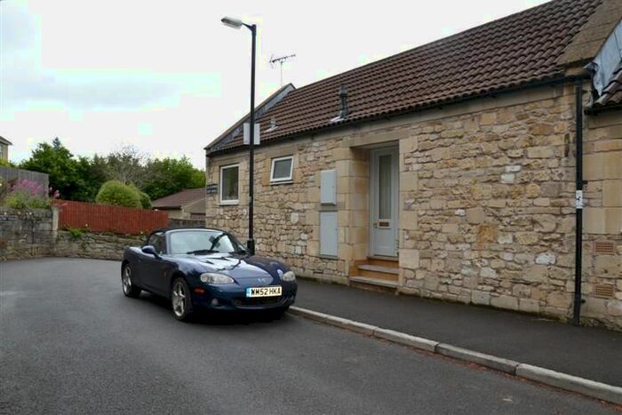 2 Bedroom Block Of Flats To Rent In Upper East Hayes, Bath BA1