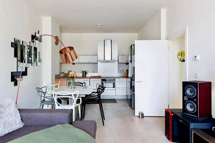 1 Bedroom Flat To Rent In Highbury Stadium Sqaure, London, N5