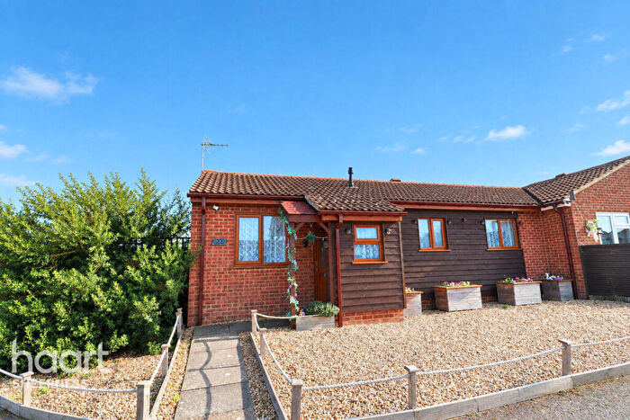 2 Bedroom Bungalow For Sale In Shurland Avenue, Leysdown-on-Sea, ME12