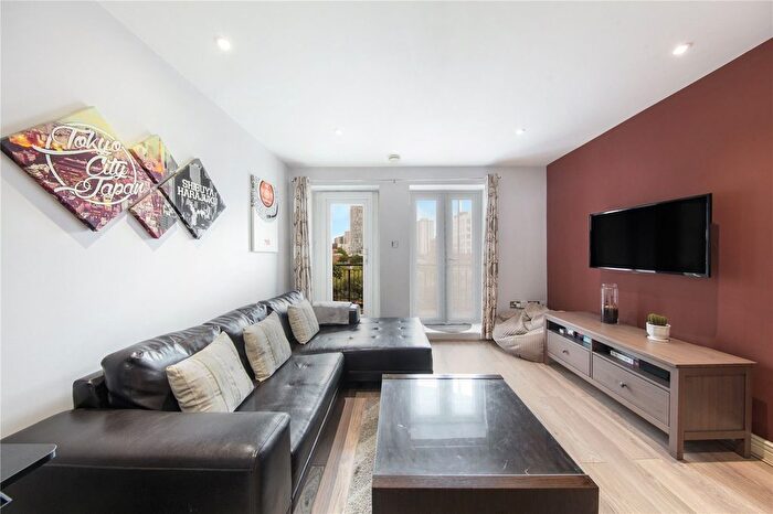 2 Bedroom Flat For Sale In High Street, London, E15