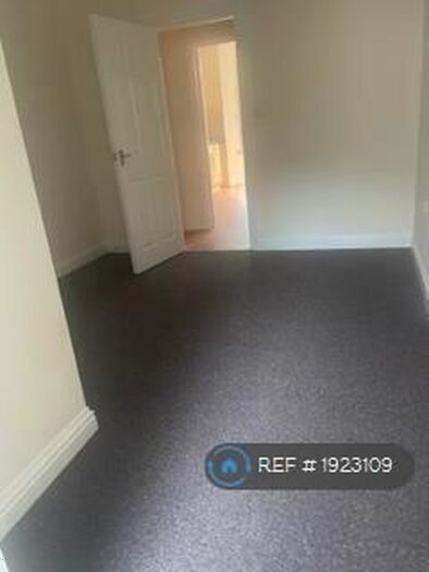 1 Bedroom Flat To Rent In Exeter Road, Exmouth, EX8