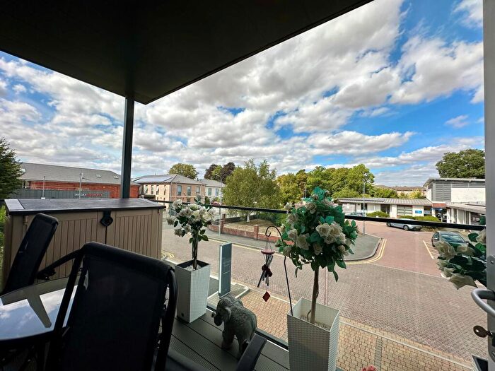 2 Bedroom Apartment For Sale In Nightingale Square, Fountain Way, Salisbury, Wiltshire, SP2