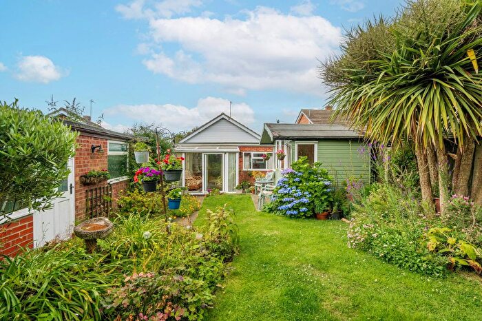 3 Bedroom Detached Bungalow For Sale In Elizabeth Close, Lowestoft, NR32
