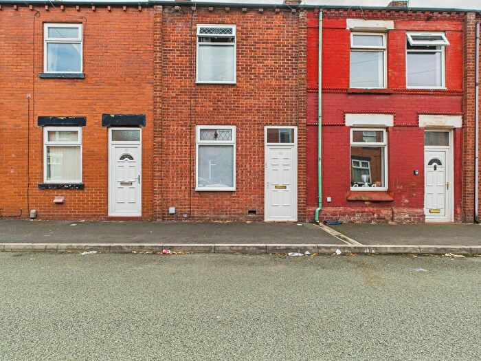 2 Bedroom Terraced House For Sale In Station Road, Haydock, St Helens, WA11