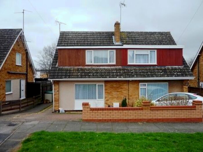 3 Bedroom Semi-Detached House To Rent In Derwent Crescent, Kettering, NN16