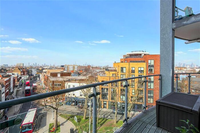 2 Bedroom Flat To Rent In Rye Lane, London, SE15