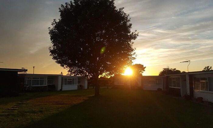 2 Bedroom Chalet For Sale In Sundowner, Hemsby, NR29