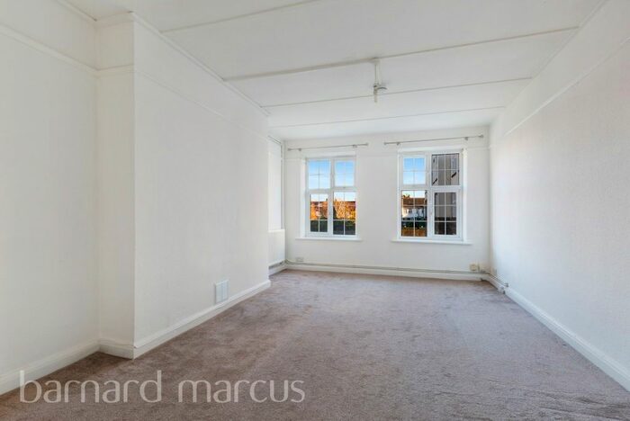 2 Bedroom Flat To Rent In Speakers Court, St. James's Road, Croydon, CR0