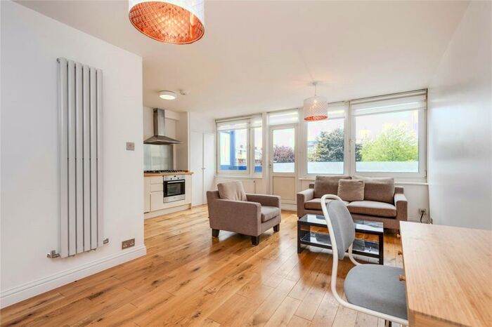 2 Bedroom Apartment To Rent In Orkney House, N1