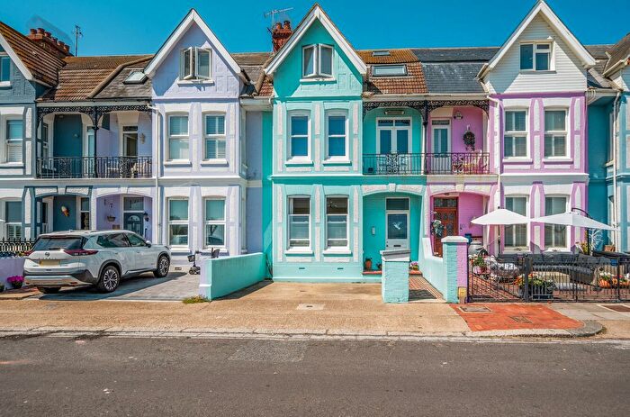 2 Bedroom Maisonette For Sale In New Parade, Worthing, West Sussex, BN11