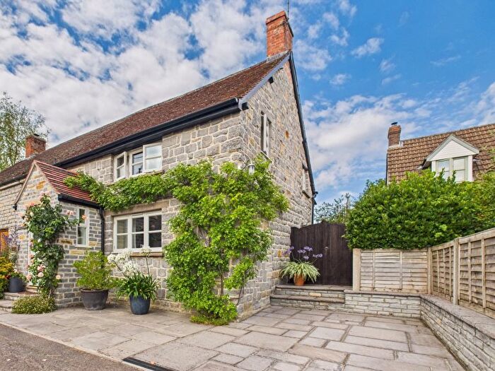 3 Bedroom Cottage For Sale In East Street, Drayton, TA10