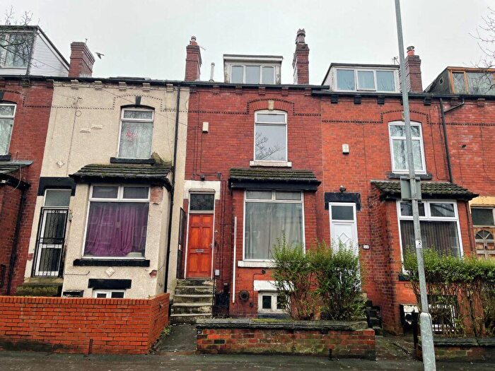 4 Bedroom Terraced House To Rent In Coldcotes Avenue, Leeds, LS9