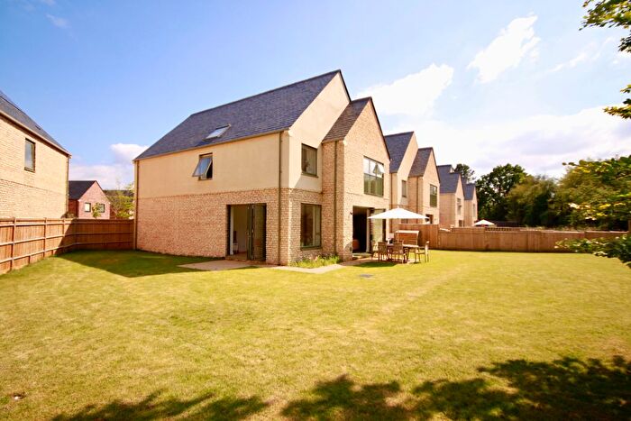 4 Bedroom Detached House For Sale In Severells Drive, Siddington, GL7