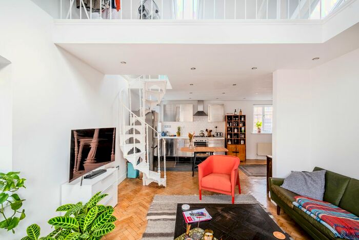 2 Bedroom Flat To Rent In Lion Mills, Hackney, E2