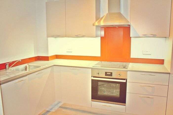 1 Bedroom Flat To Rent In Hare Street, London, SE18