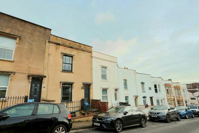 1 Bedroom Flat To Rent In Mount Pleasant Terrace, Bristol, BS3