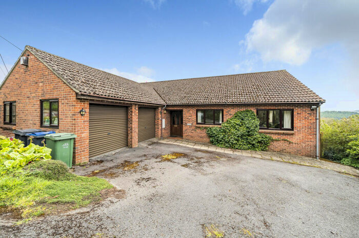 3 Bedroom Bungalow For Sale In Dry Hill, Crockerton, Crockerton, BA12