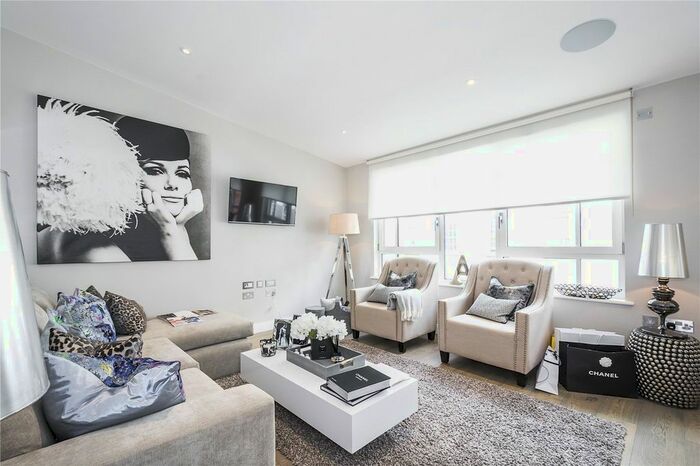 2 Bedroom Flat To Rent In Ashburnham Mews, Westminster, London, SW1P