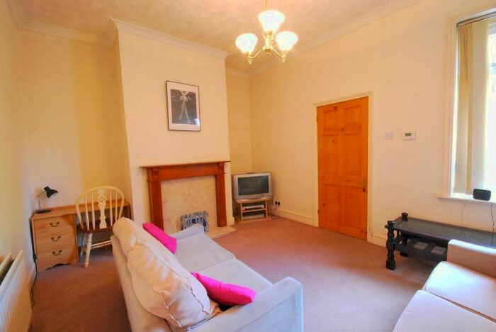 2 Bedroom Flat To Rent In Shortridge Terrace, Jesmond, Newcastle Upon Tyne NE2