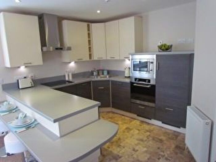 2 Bedroom Flat To Rent In Argent Court, Old Mill Road, City Centre, Aberdeen, AB11