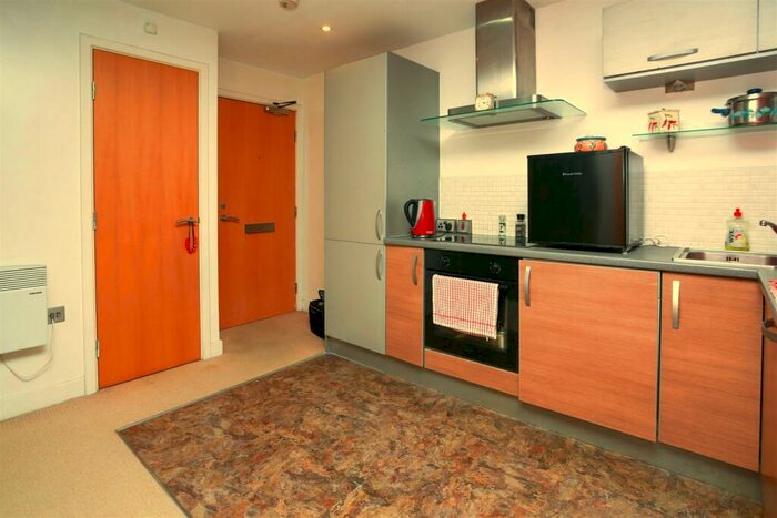 2 Bedroom Apartment To Rent In Woolpack Lane, Nottingham, NG1