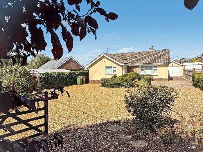 3 Bedroom Detached Bungalow For Sale In Lopham Road, East Harling, NR16