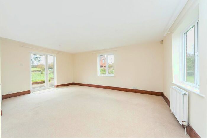 3 Bedroom Detached House To Rent In East Tytherley Road, Lockerley, Romsey, SO51