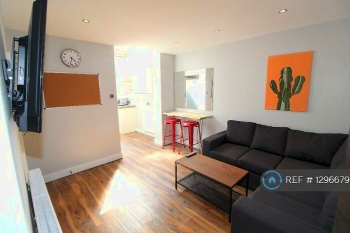 4 Bedroom Terraced House To Rent In Fylde Road, Preston, PR2