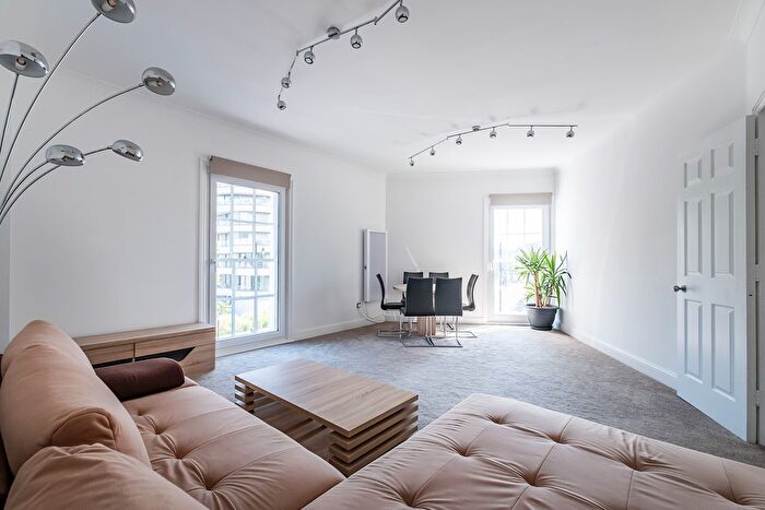 2 Bedroom Flat For Sale In Millbank, London, SW1P