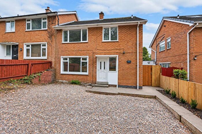 3 Bedroom Semi Detached House For Sale In Stanhope Road, Gedling, Nottingham, NG4
