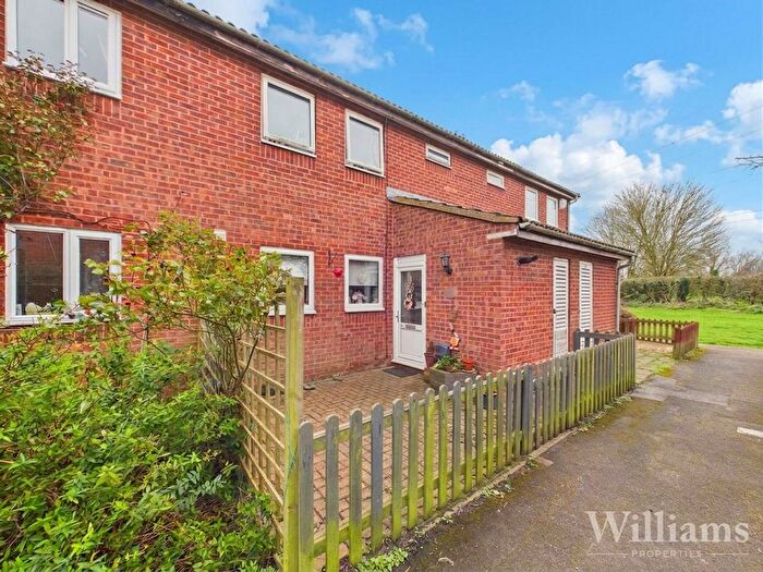 3 Bedroom Terraced House For Sale In Witham Way, Aylesbury, HP21