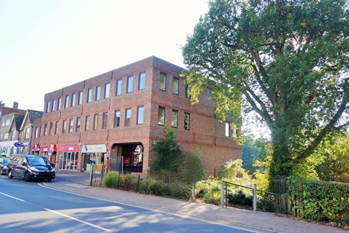 1 Bedroom Flat To Rent In South Road, Haywards Heath, RH16