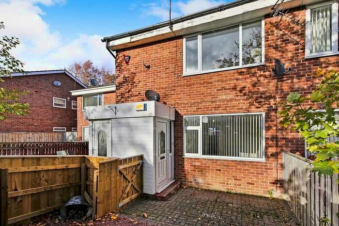 2 Bedroom Flat To Rent In Greenacres Road, Consett, DH8
